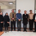 عکسی به یادگار با دانشجویان کلاس مکتب‌های ادبی