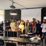 عکسی به یادگار با اعضای کارگاه نقد ادبی روان‌کاوانه